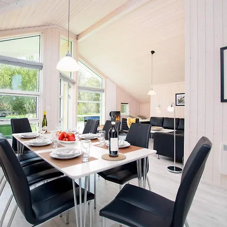 Baltic Escape For Large Groups Tatil Evi